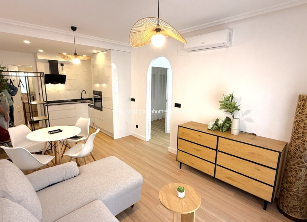 Sale - Apartment - Torrevieja - Costa Blanca