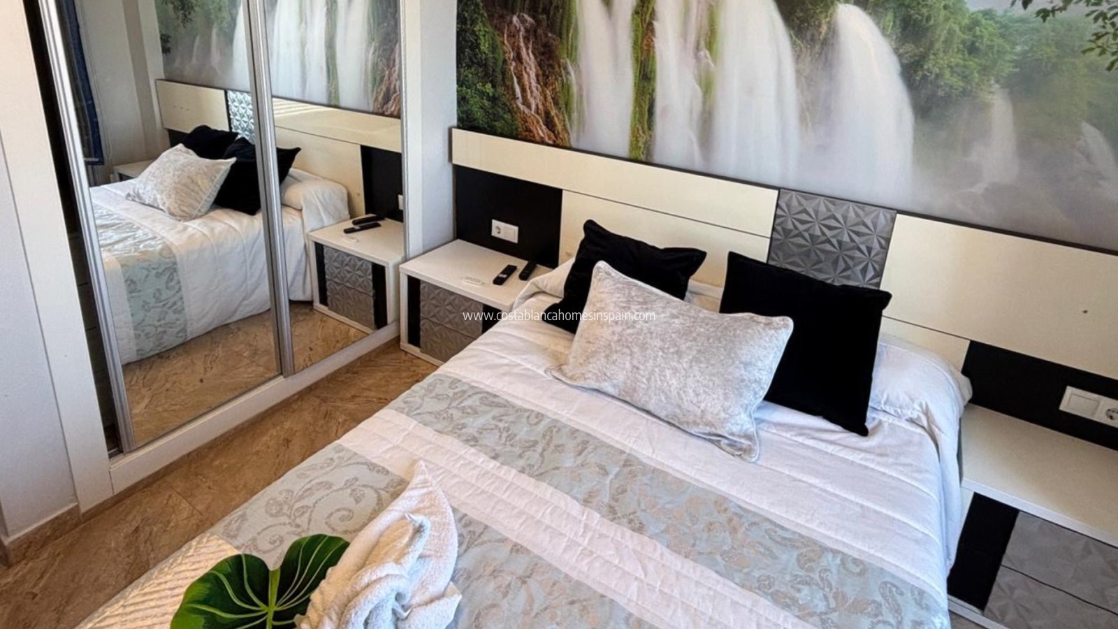 Sale - Apartment - Torrevieja - La Mata