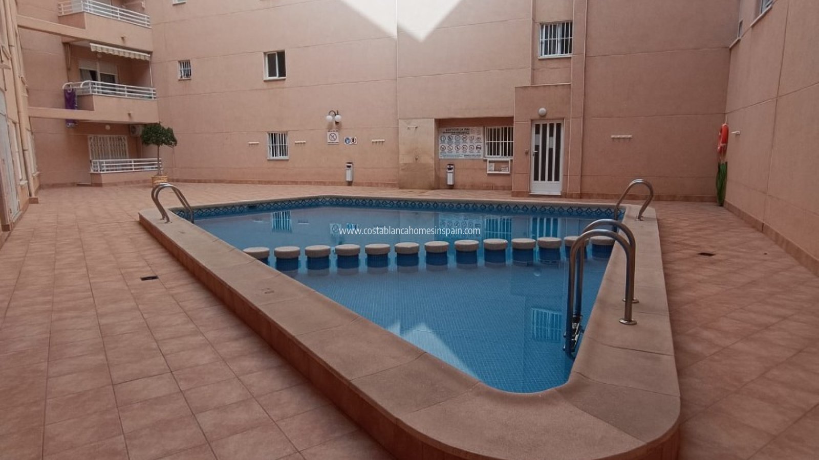 Sale - Apartment - Torrevieja - Playa de los Locos