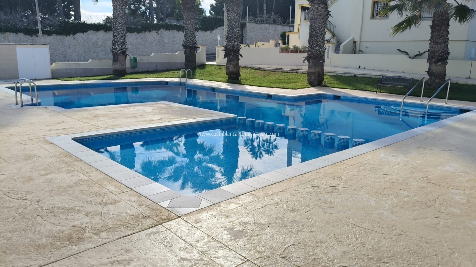 Sale - Apartment - Villamartin - Costa Blanca South