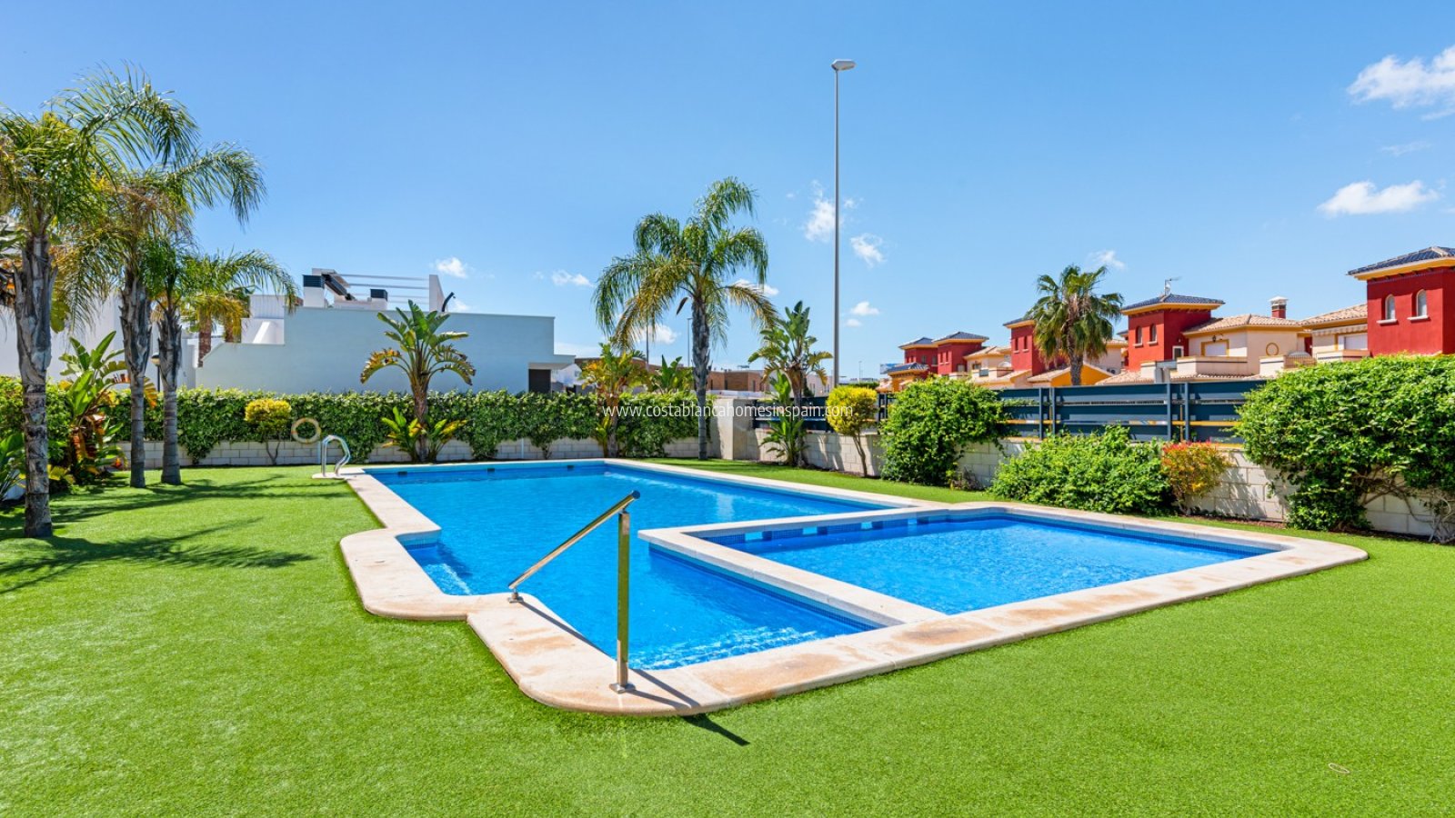 Sale - Apartment - Villamartin