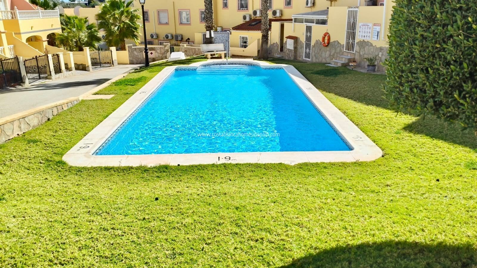 Sale - Apartment - Villamartin