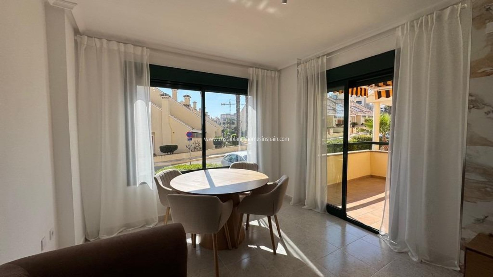 Sale - Apartment - Villamartin