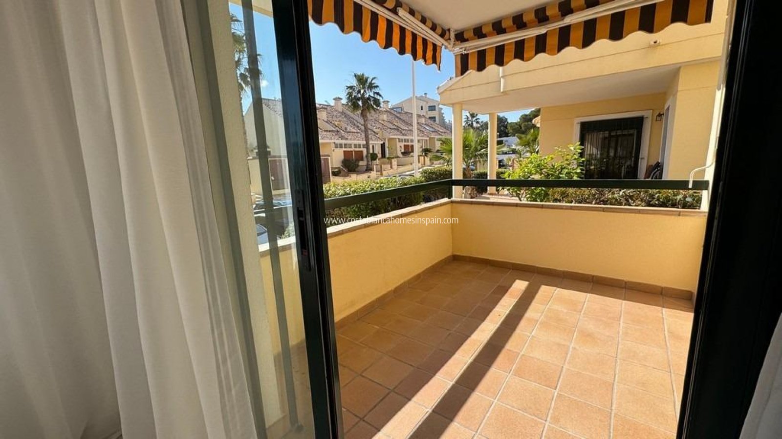 Sale - Apartment - Villamartin