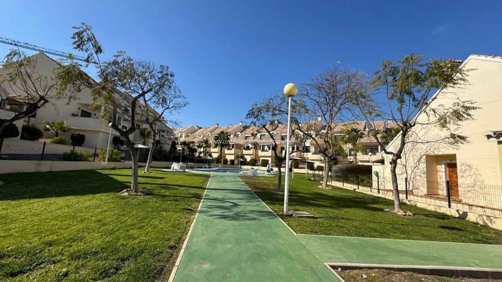 Sale - Apartment - Villamartin