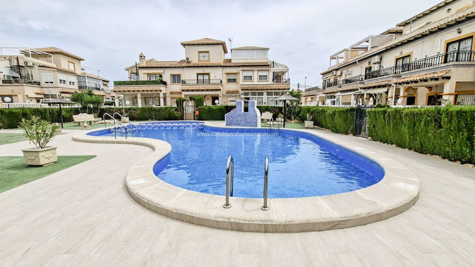 Sale - Bungalow - Orihuela - Orihuela Costa