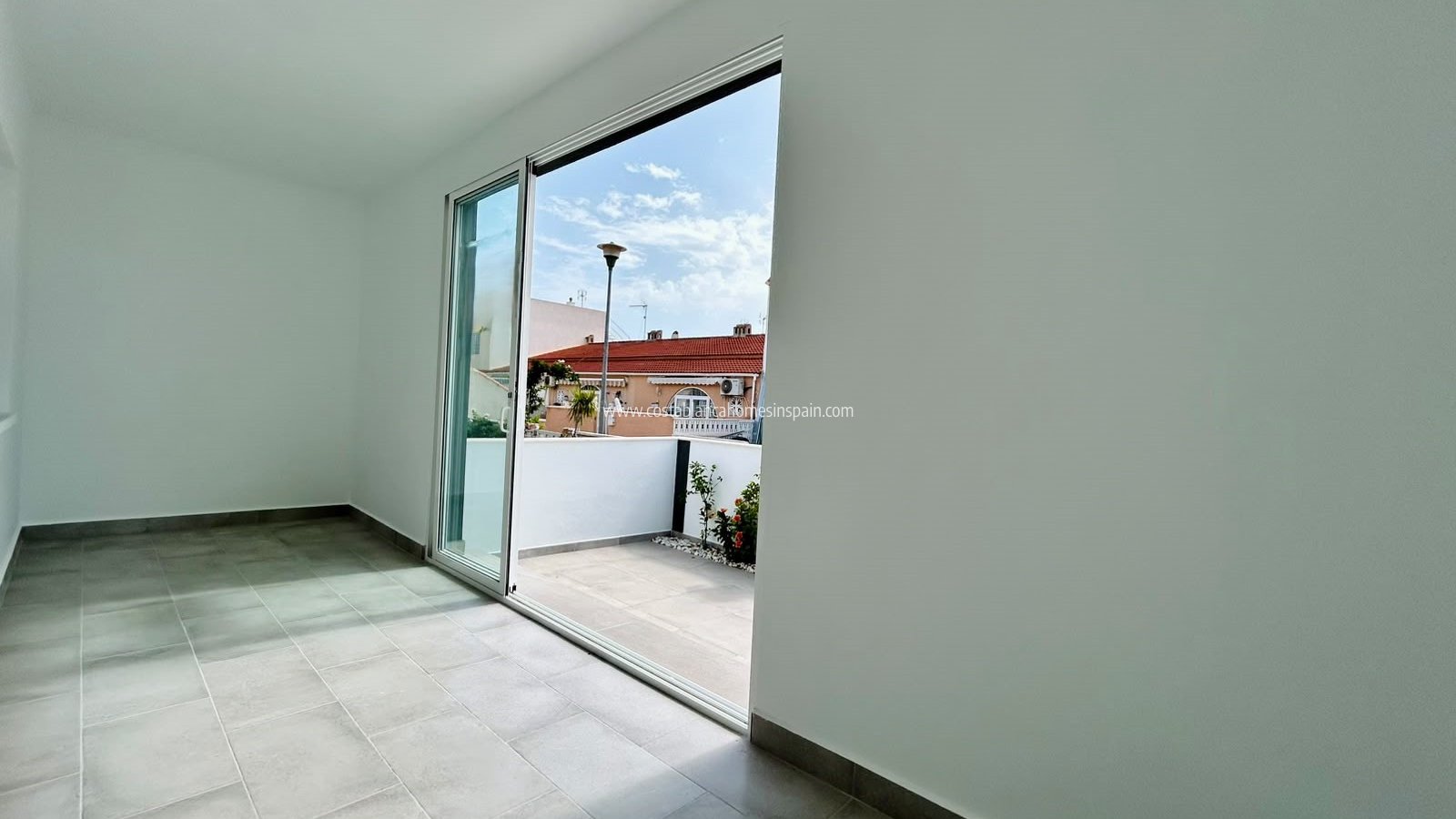 Sale - Bungalow - Torrevieja - La Siesta