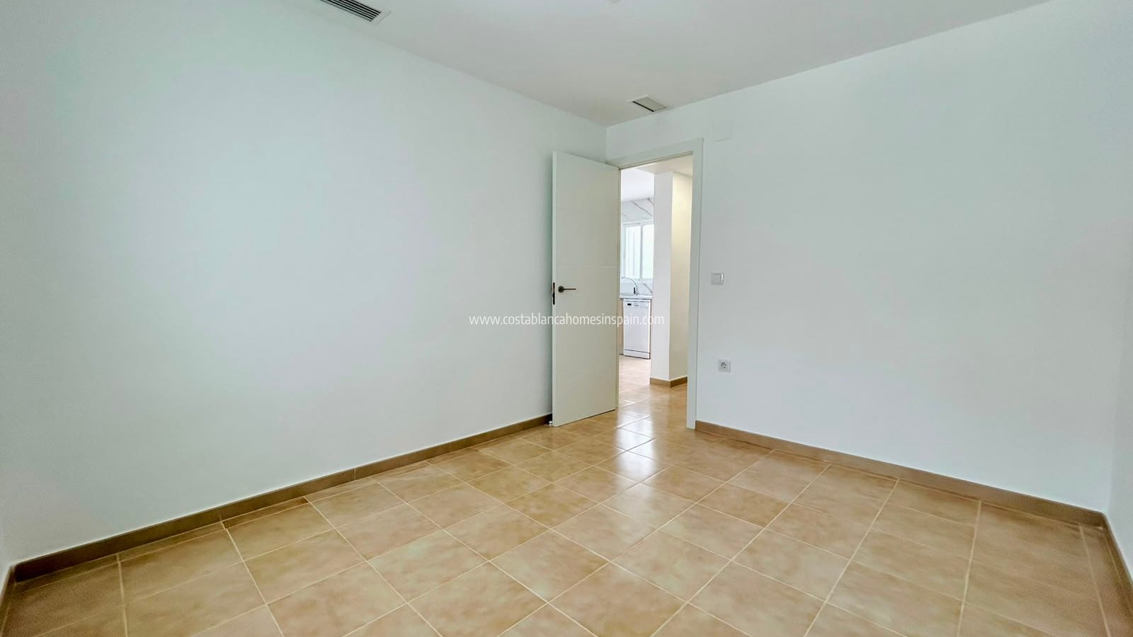 Sale - Bungalow - Torrevieja - La Siesta