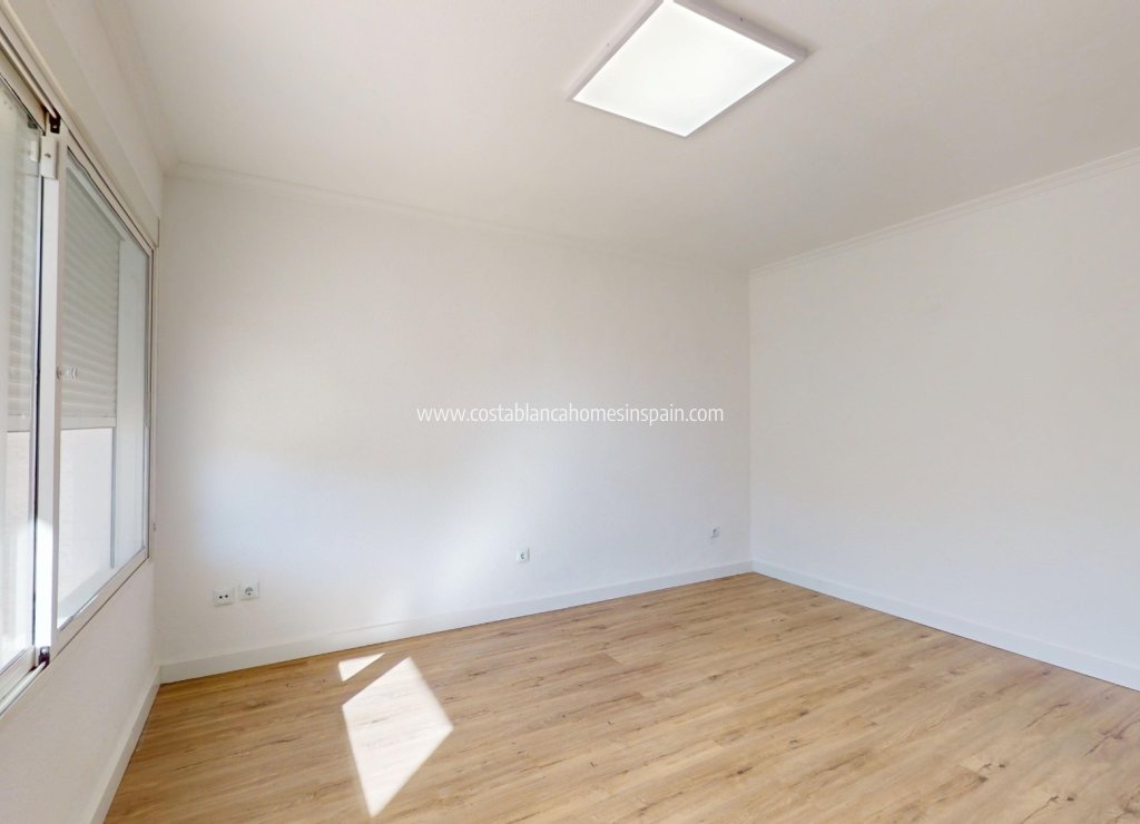 Sale - Bungalow - Villamartin