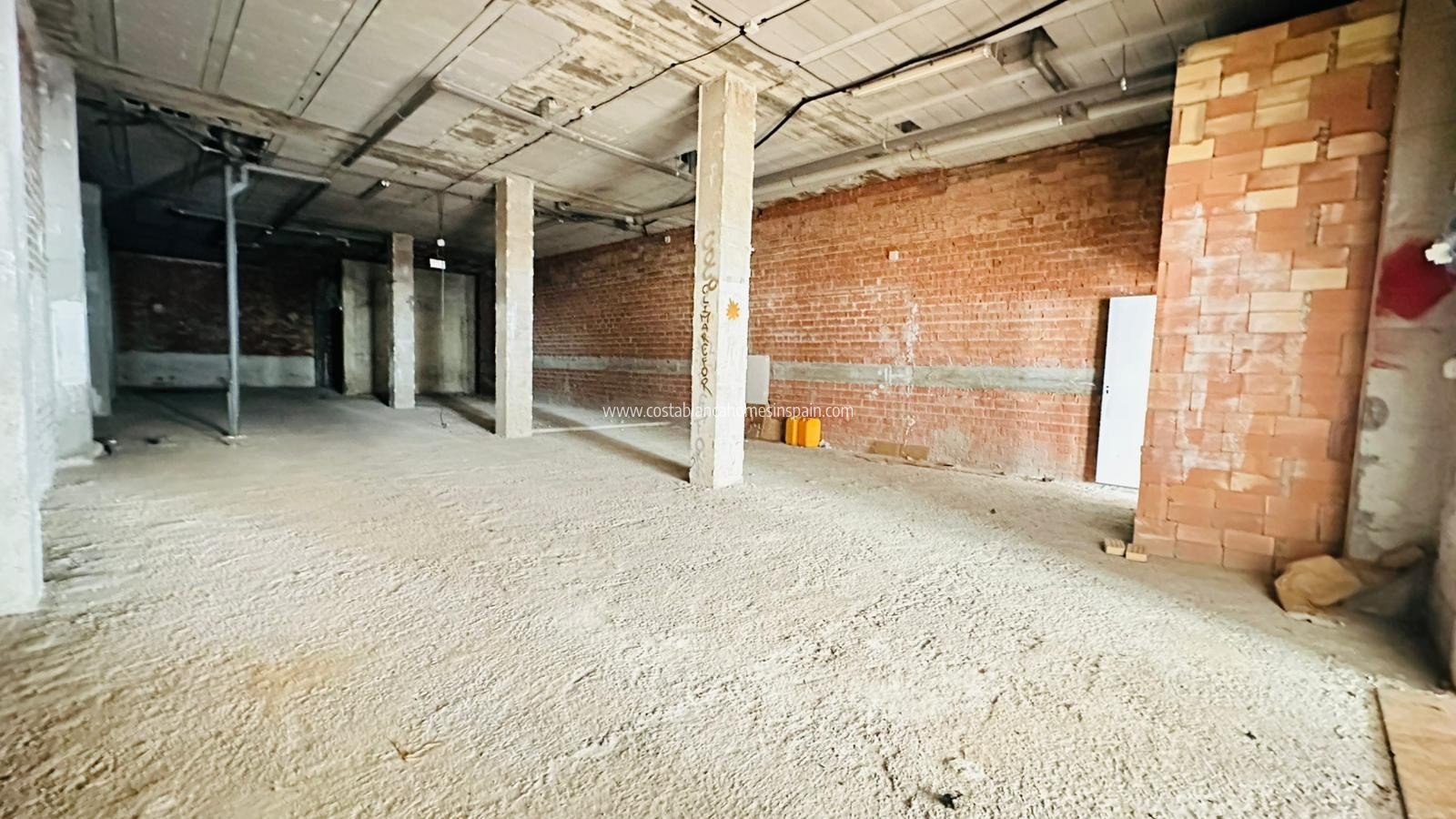 Sale - Commercial - Torrevieja