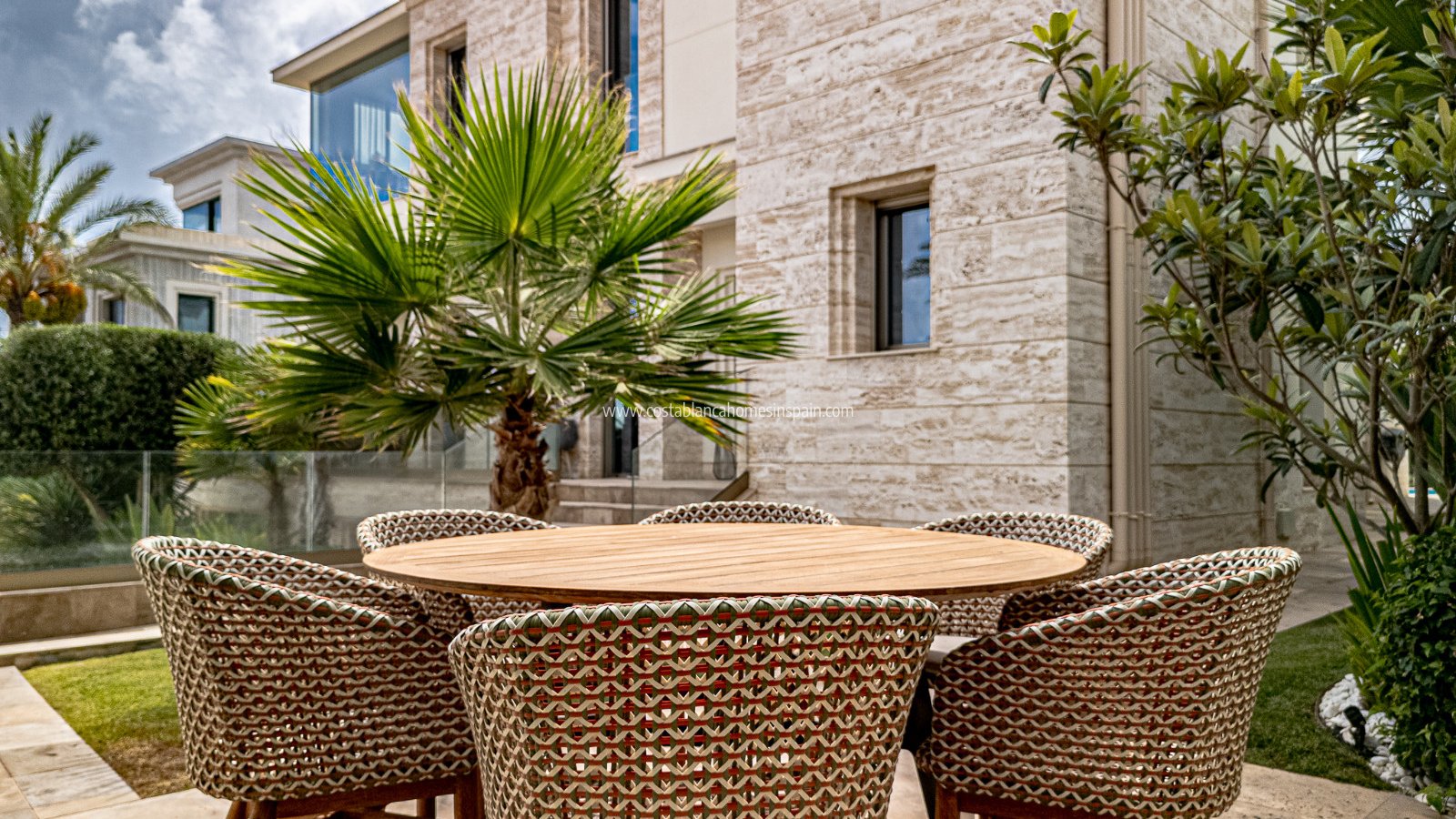 Sale - Detached Villa - La Zenia - Beachside