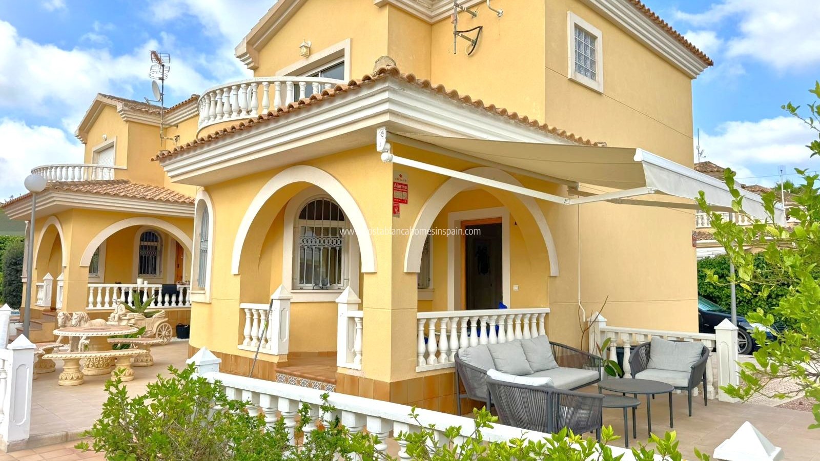 Sale - Detached Villa - Orihuela Costa - Villamartin