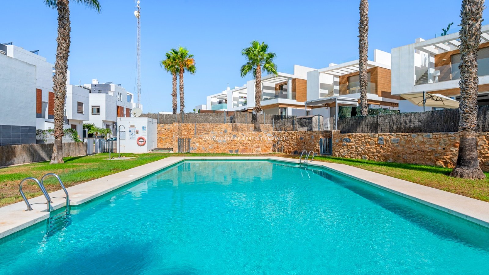 Sale - Detached Villa - Orihuela Costa - Villamartin