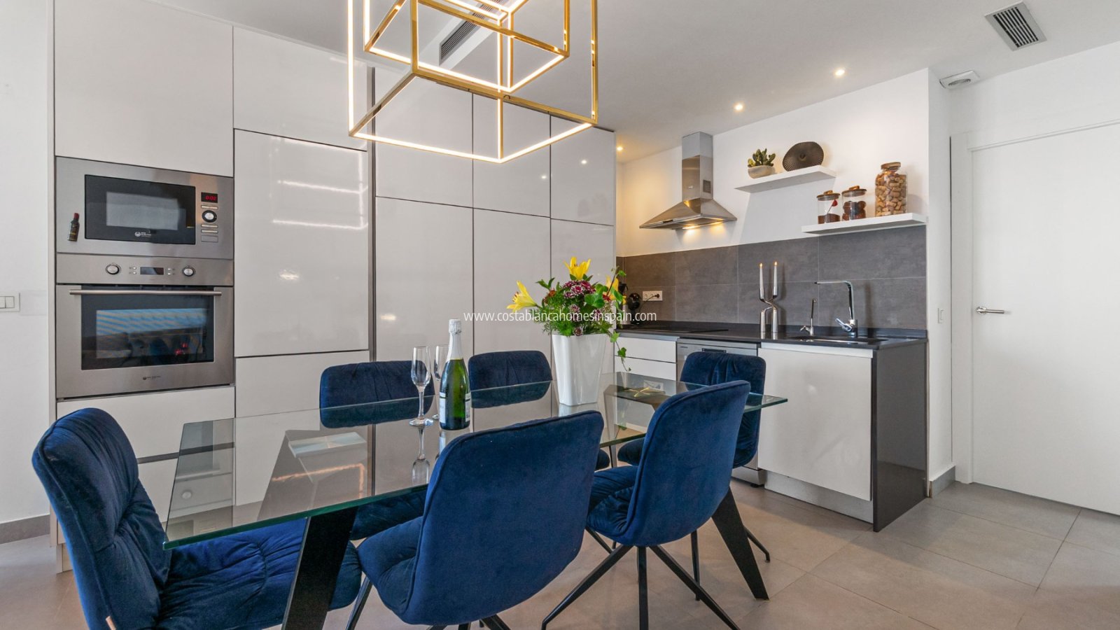 Sale - Detached Villa - Orihuela - Villamartin