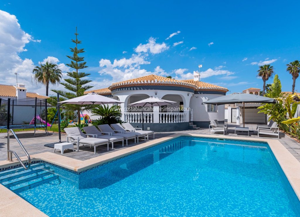 Sale - Detached Villa - Playa Flamenca - Costa Blanca South
