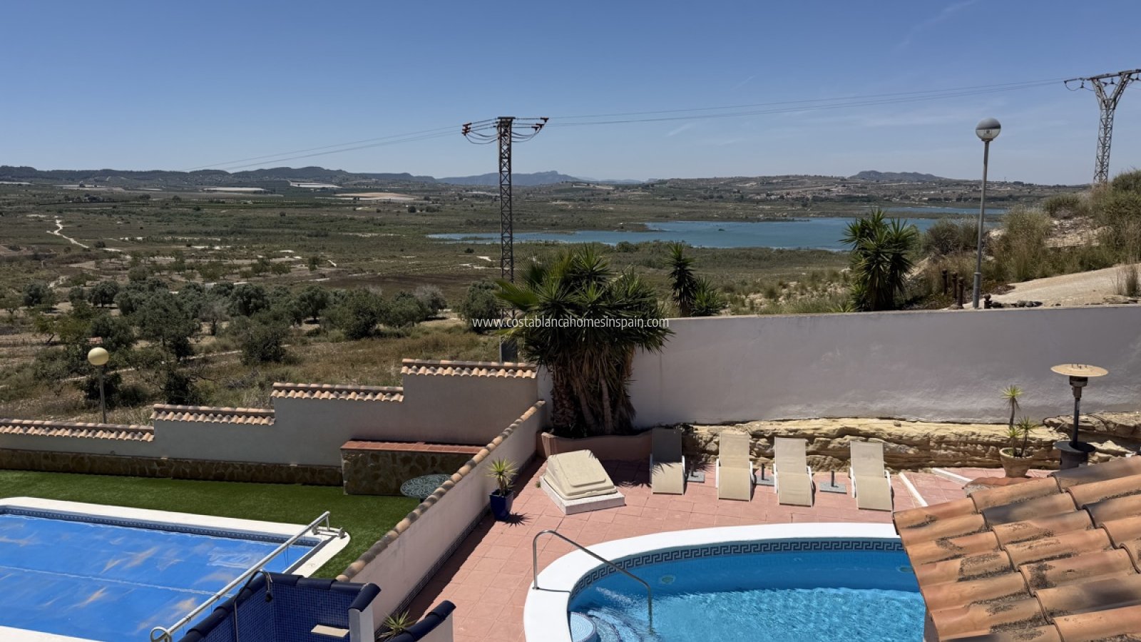Sale - Detached Villa -  - Torremendo