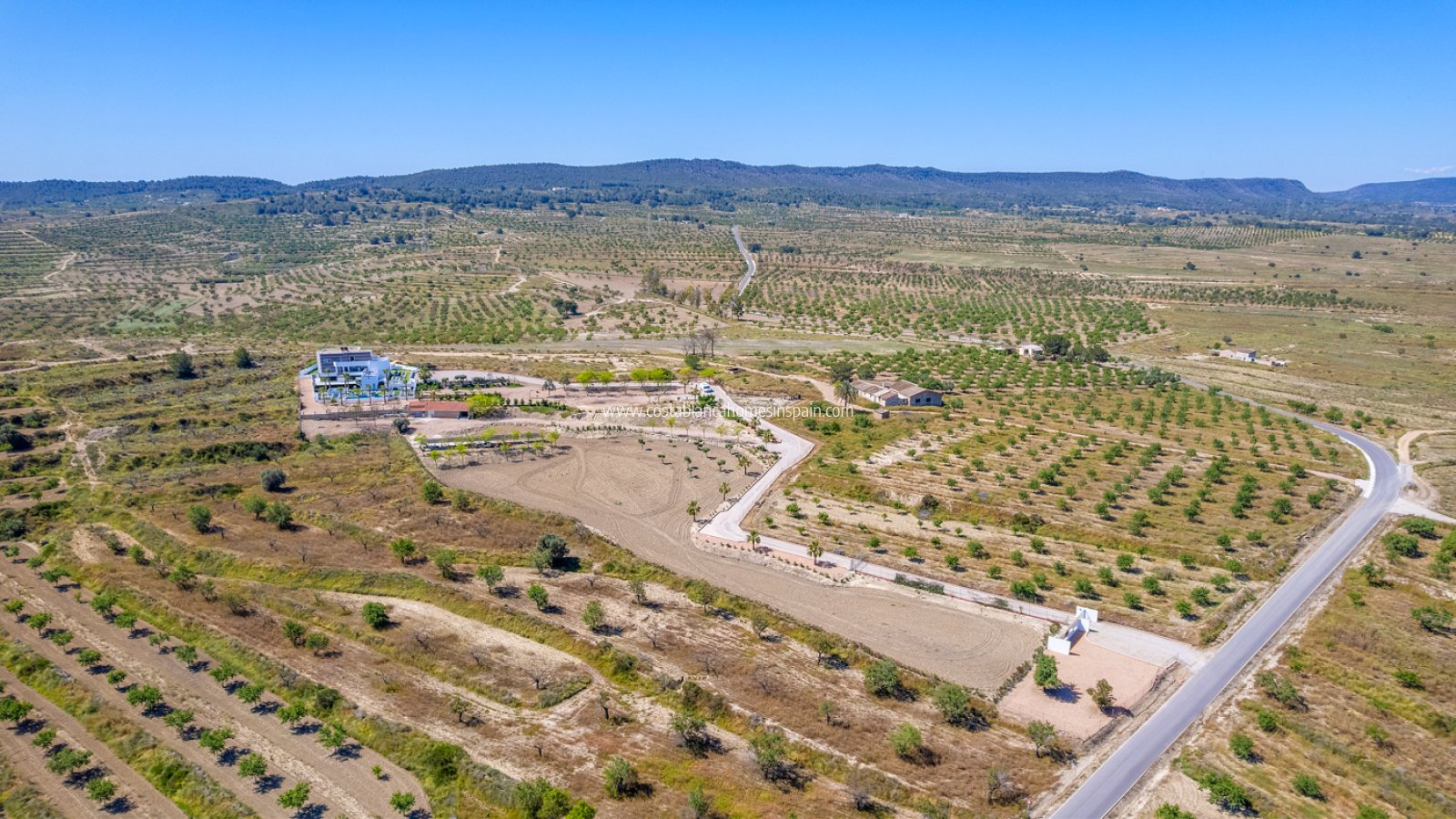 Sale - Detached Villa -  - Torremendo