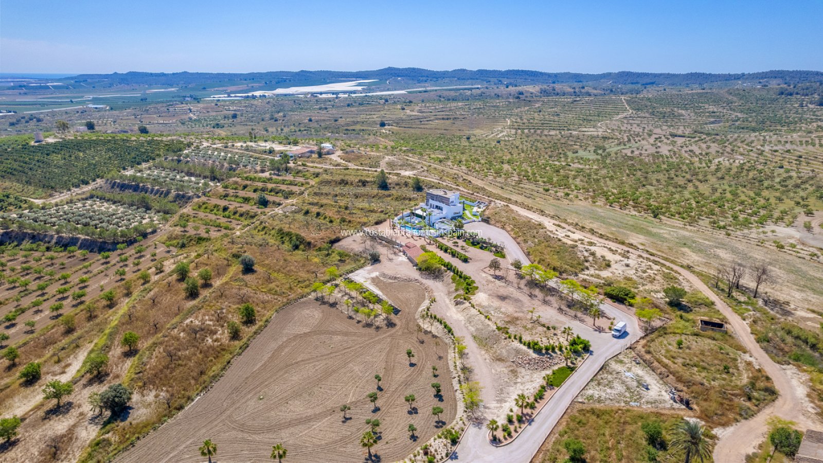 Sale - Detached Villa -  - Torremendo