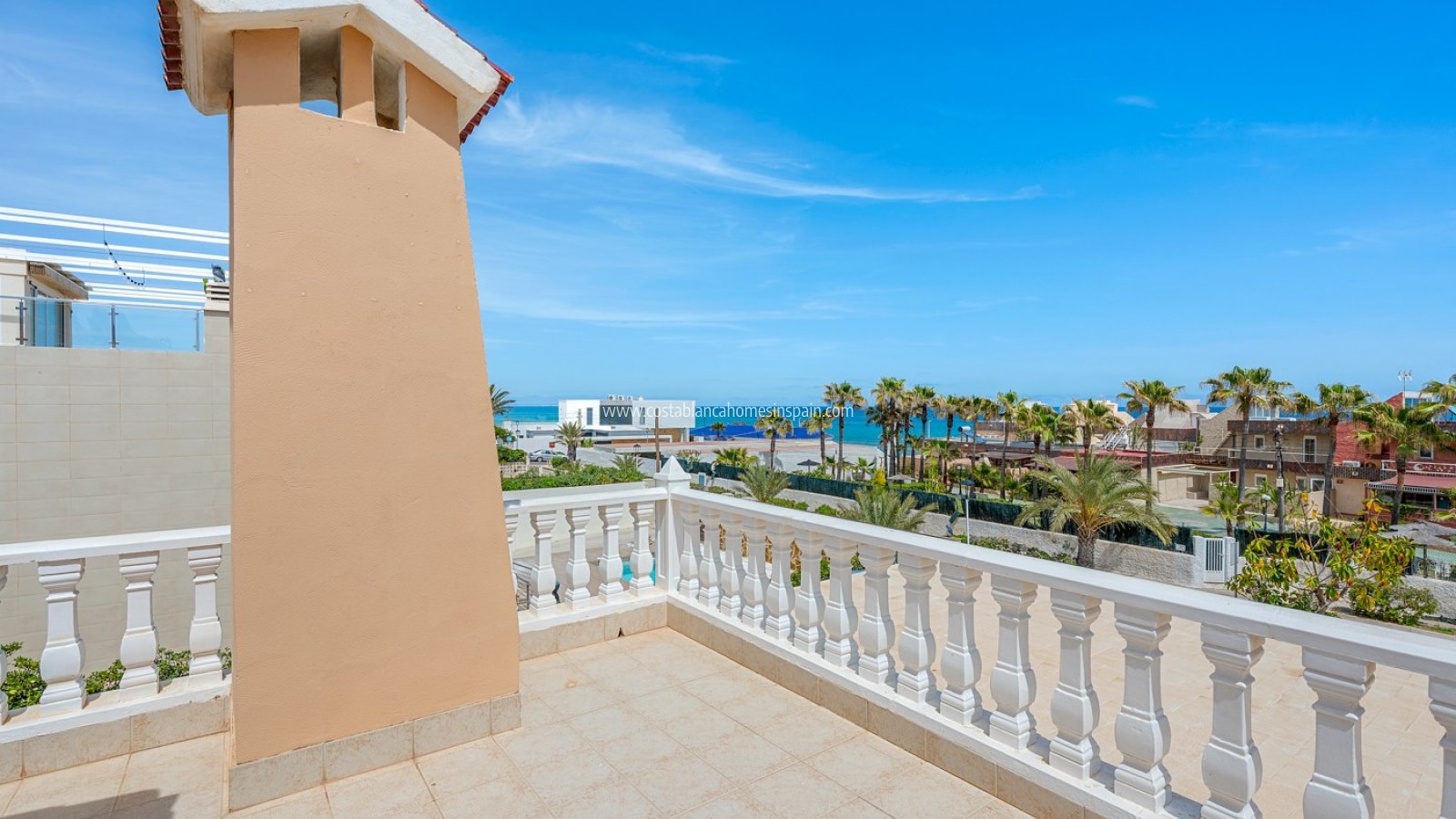 Sale - Detached Villa - Torrevieja - La Mata