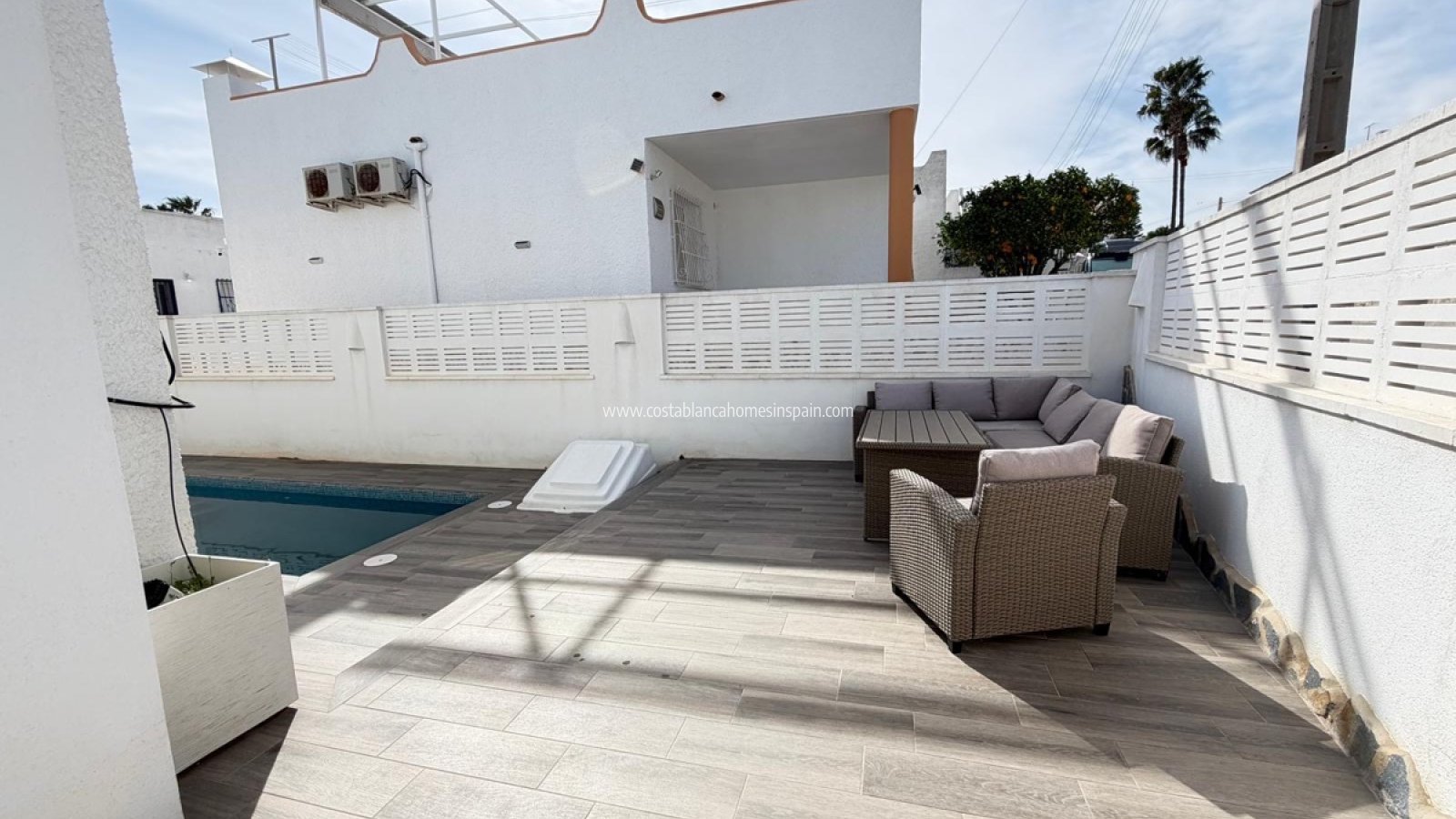 Sale - Detached Villa - Villamartin - Blue Lagoon