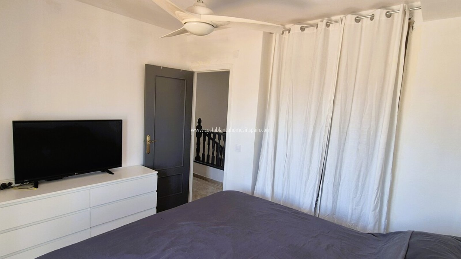 Sale - Detached Villa - Villamartin - Costa Blanca