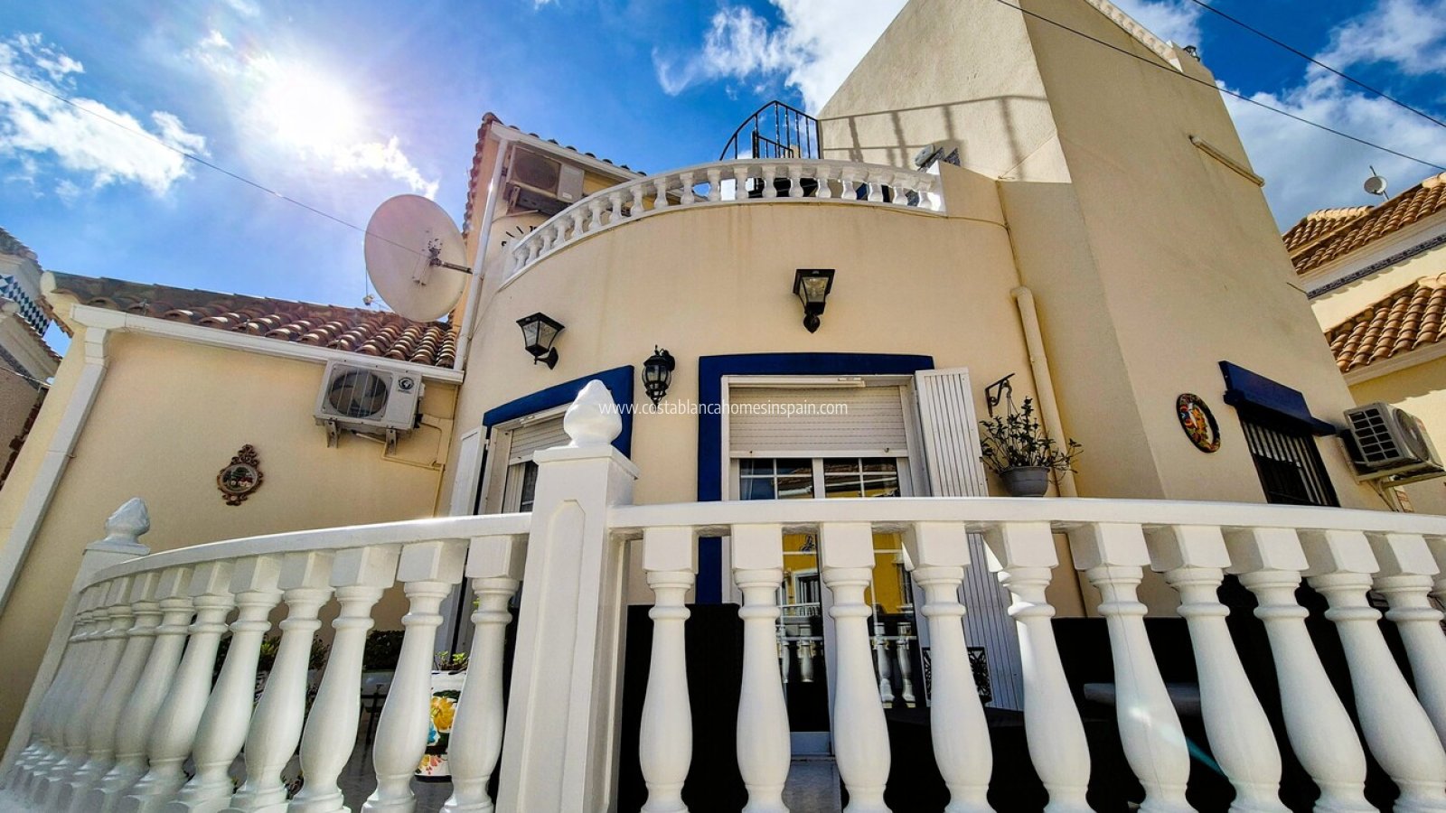 Sale - Detached Villa - Villamartin - Costa Blanca
