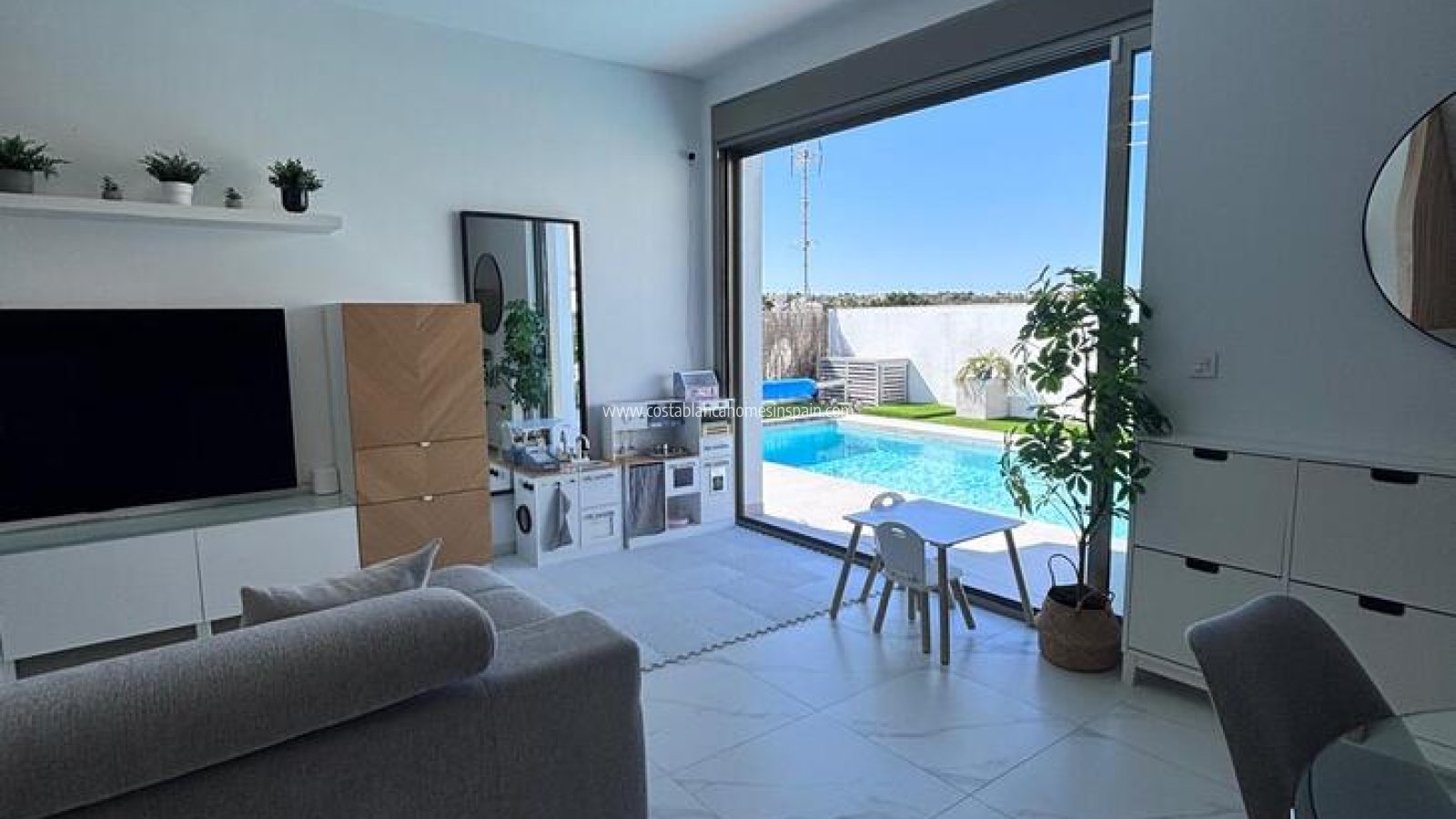 Sale - Detached Villa - Villamartin - Pau 8