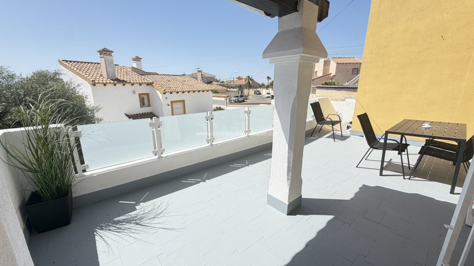 Sale - Detached Villa - Villamartin