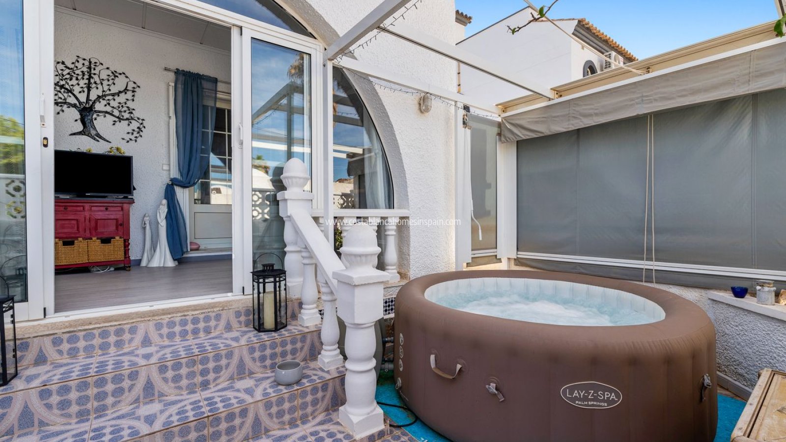 Sale - Detached Villa - Villamartin