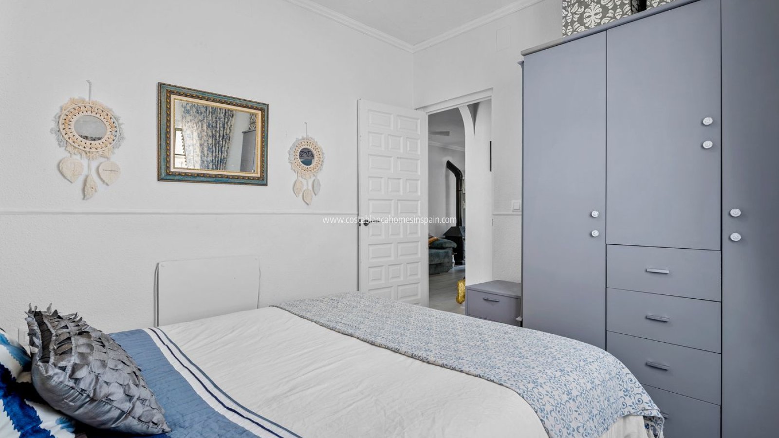 Sale - Detached Villa - Villamartin