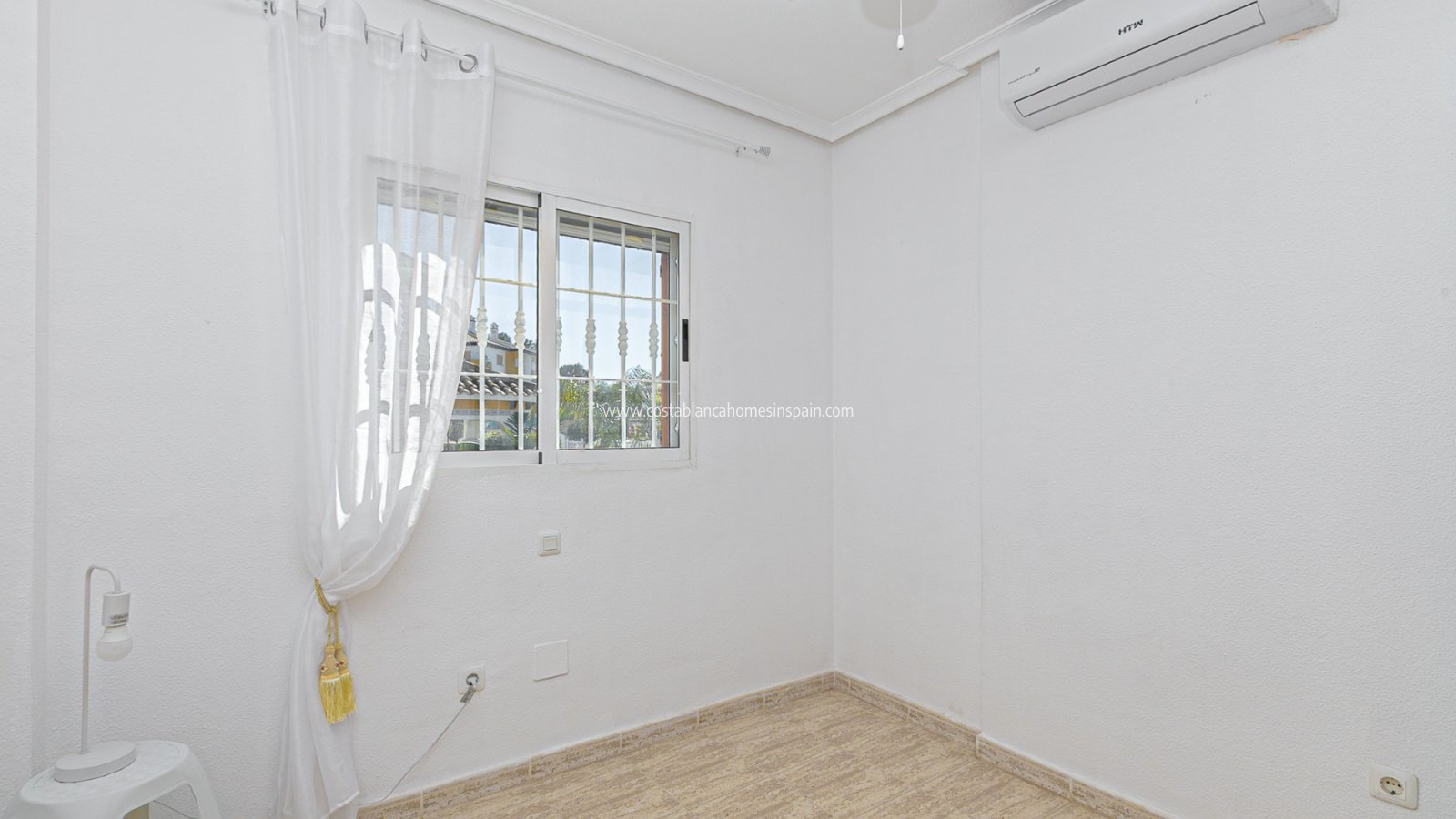 Sale - Semi - Detached Villa - Mil Palmeras - Riomar