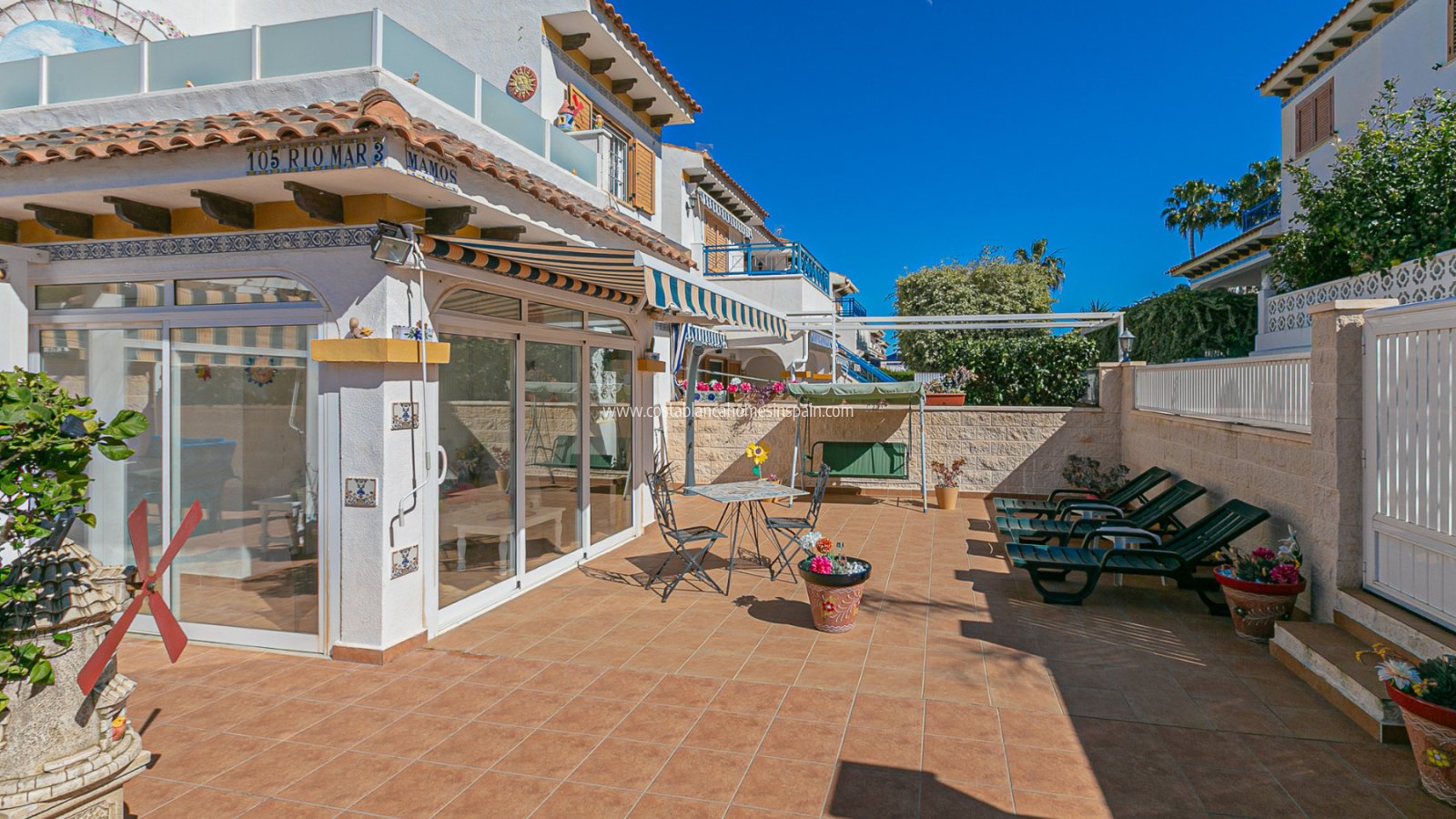 Sale - Semi - Detached Villa - Mil Palmeras - Riomar