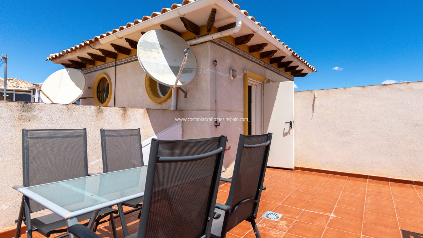 Sale - Semi - Detached Villa - Orihuela - La Zenia