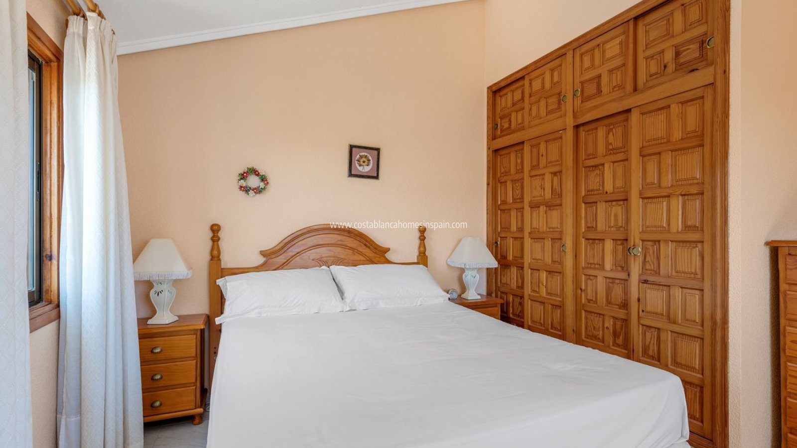 Sale - Semi - Detached Villa - Punta Prima