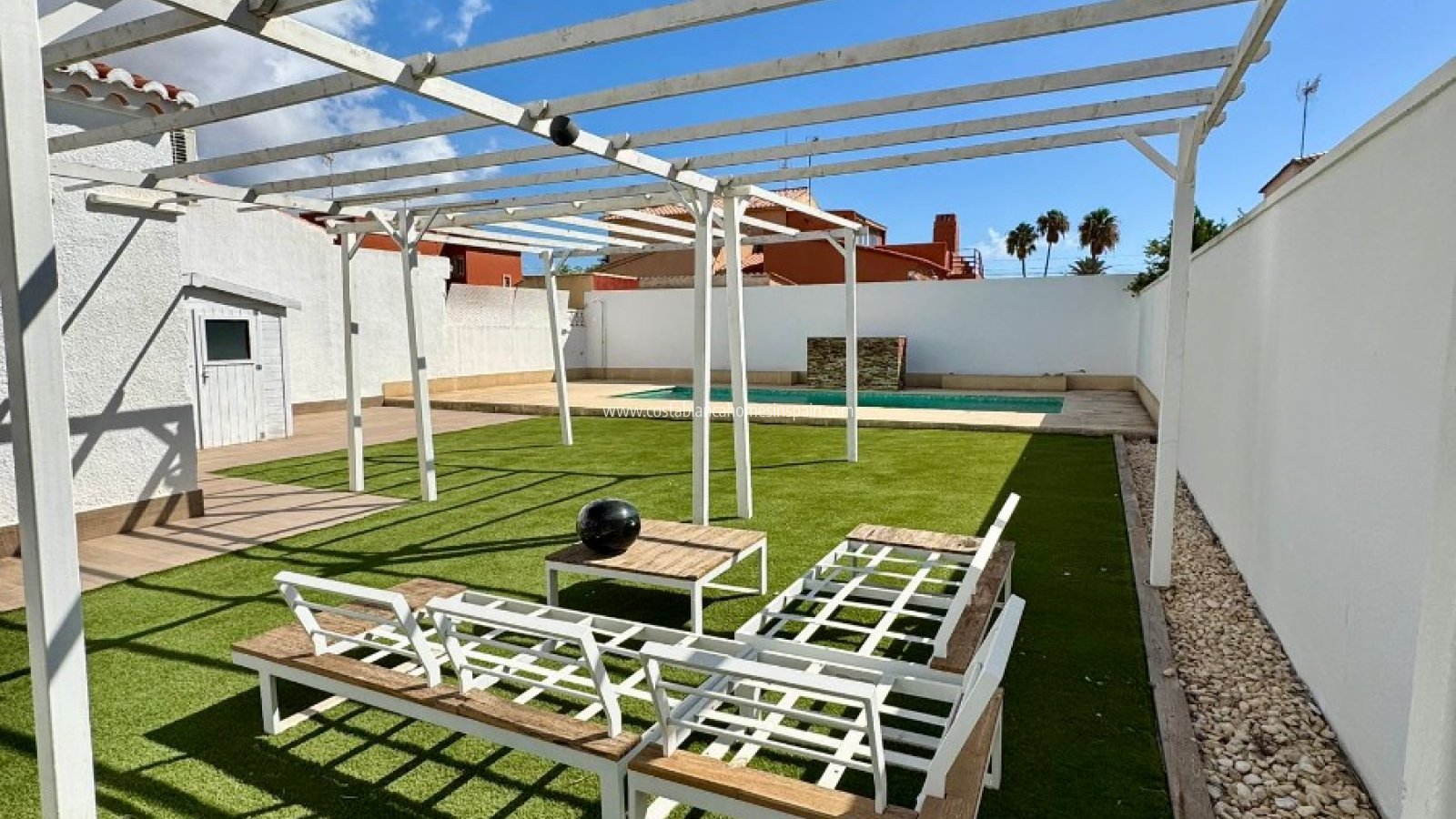 Sale - Semi - Detached Villa - Torrevieja - Torretas