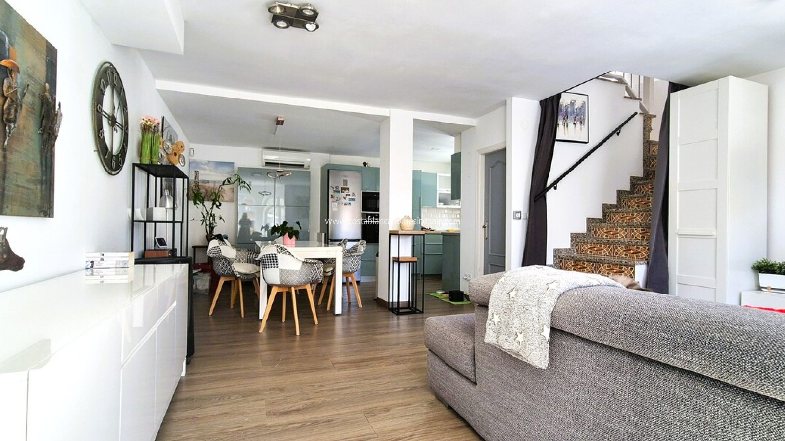 Sale - Semi - Detached Villa - Villamartin - Costa Blanca