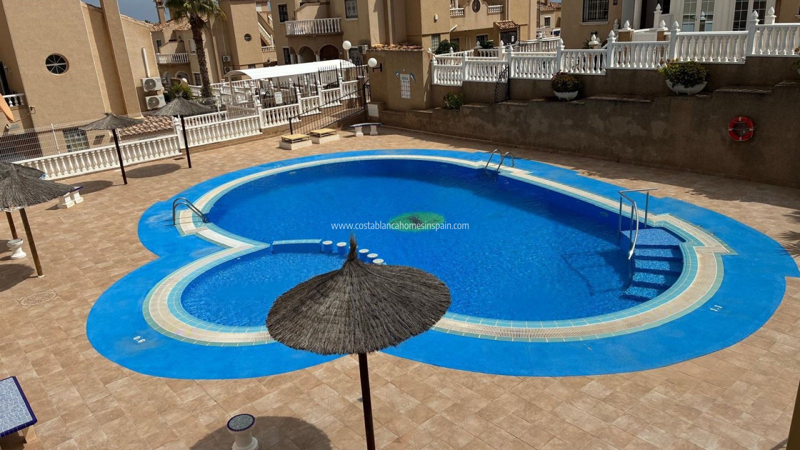 Sale - Semi - Detached Villa - Villamartin