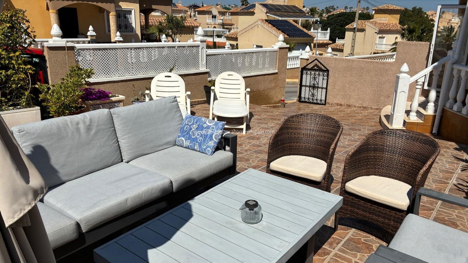 Sale - Semi - Detached Villa - Villamartin