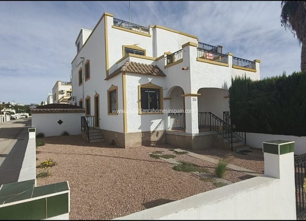 Sale - Semi - Detached Villa - Vistabella - Vistabella Golf