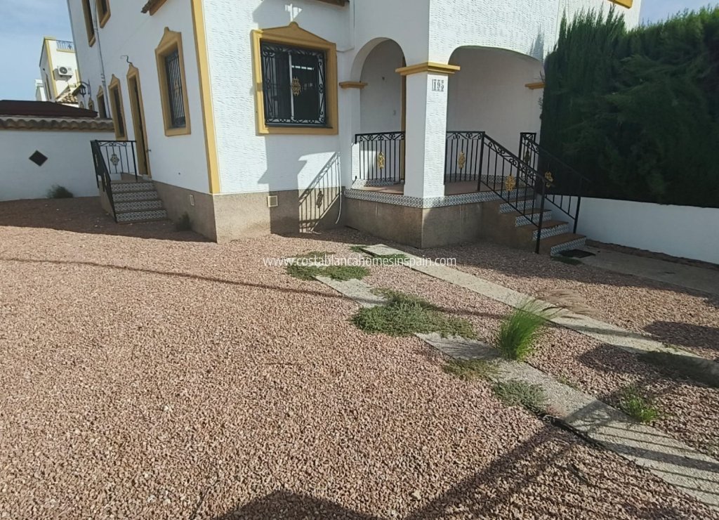 Sale - Semi - Detached Villa - Vistabella - Vistabella Golf