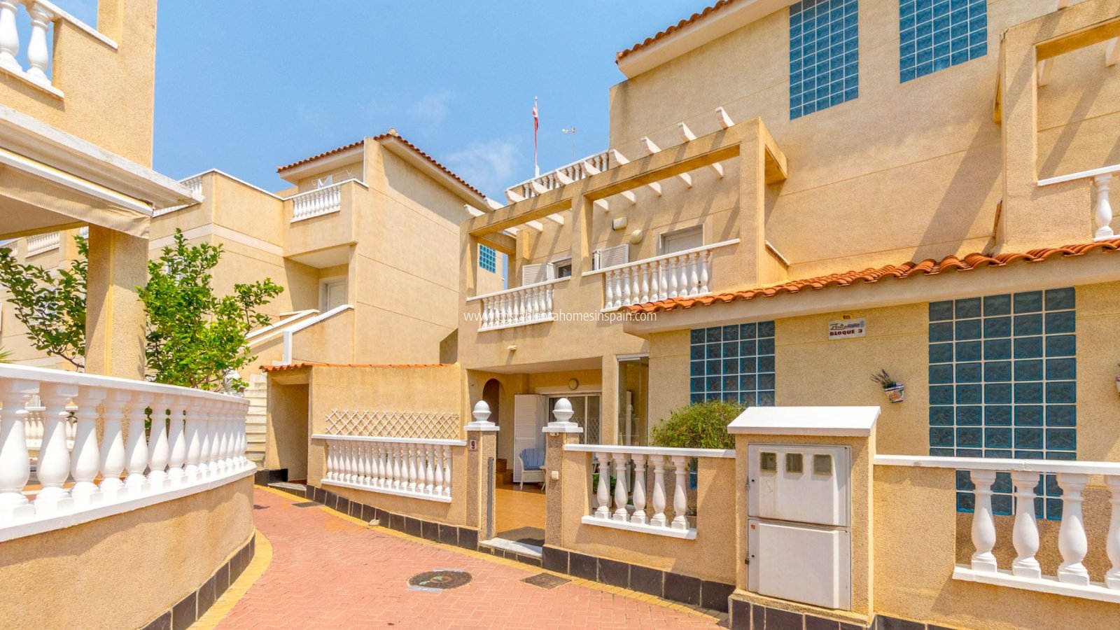 Sale - Townhouse - Orihuela Costa - Playa Flamenca