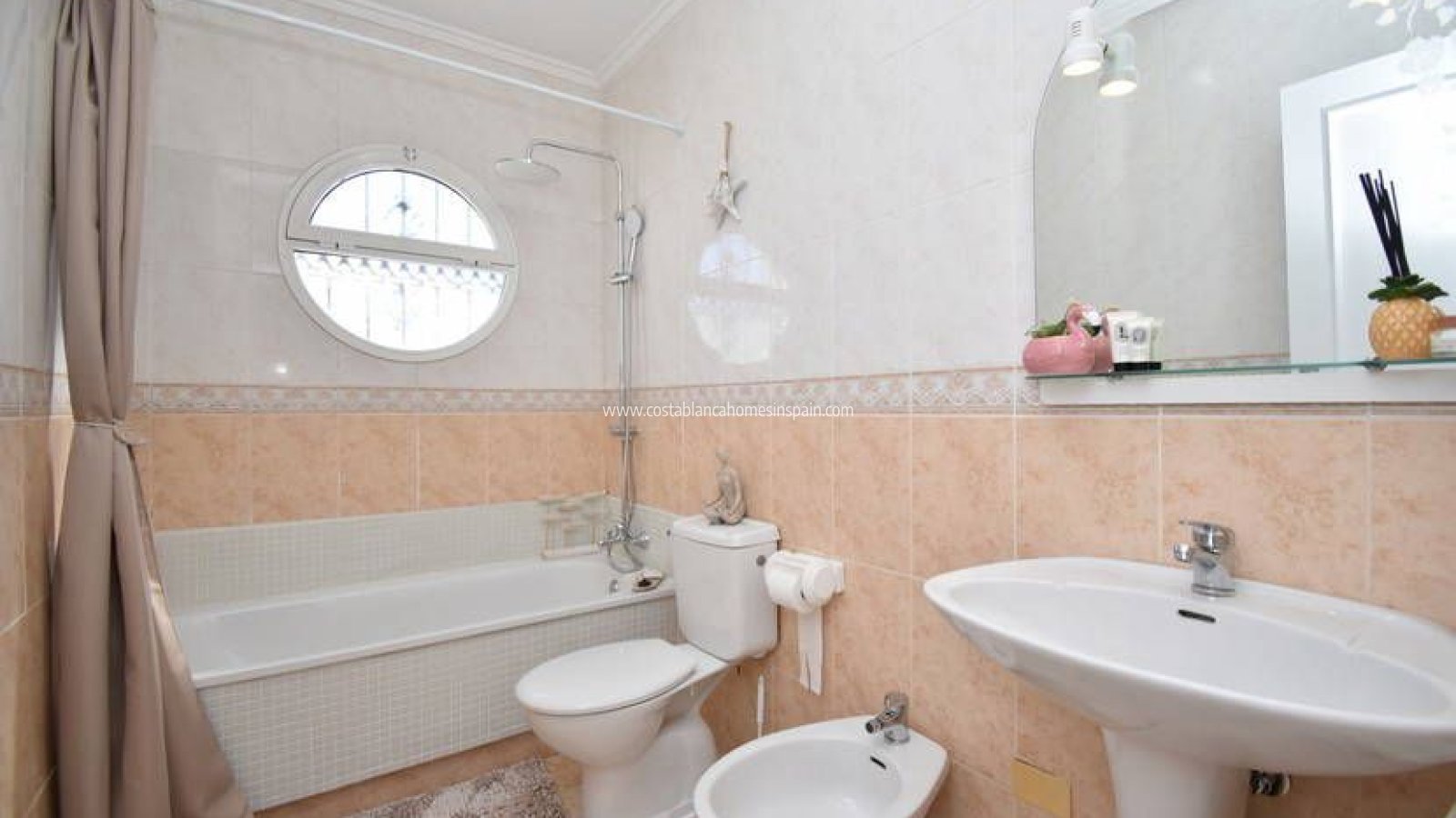 Sale - Townhouse - Punta Prima
