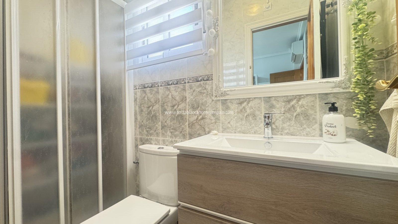 Sale -  - Villamartin