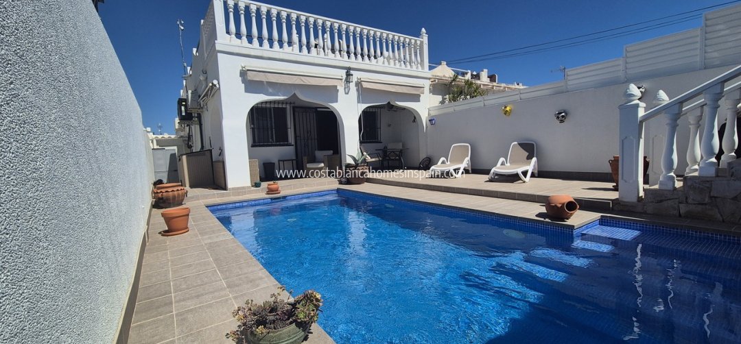 Semi - Detached Villa - Re-salg - Villamartin - Costa Blanca