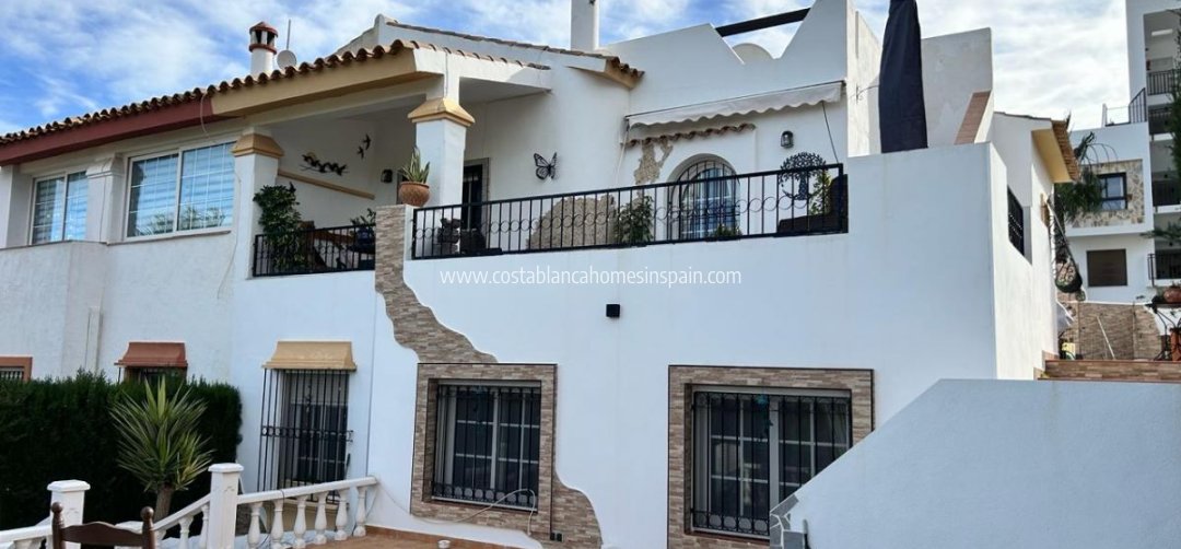 Semi - Detached Villa - Resale - Villamartin - Villamartin