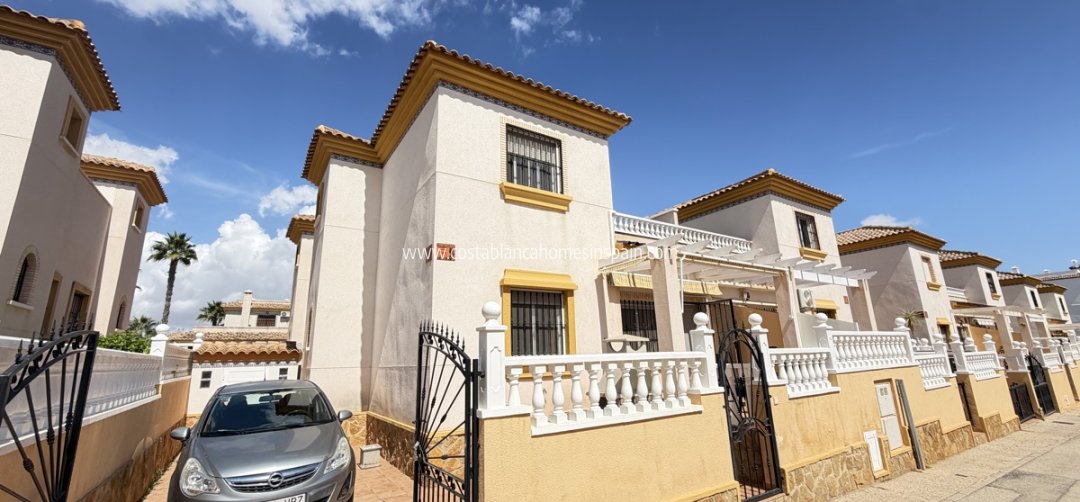 Semi - Detached Villa - Venta - Villamartin - Villamartin