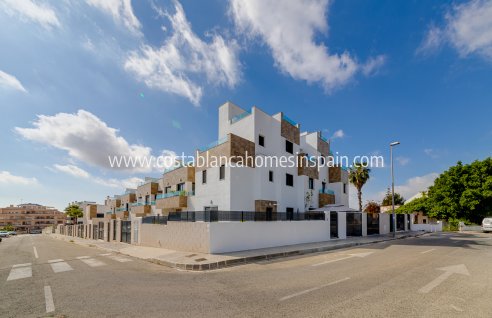 Townhouse - Venta - Villamartin - Costa Blanca