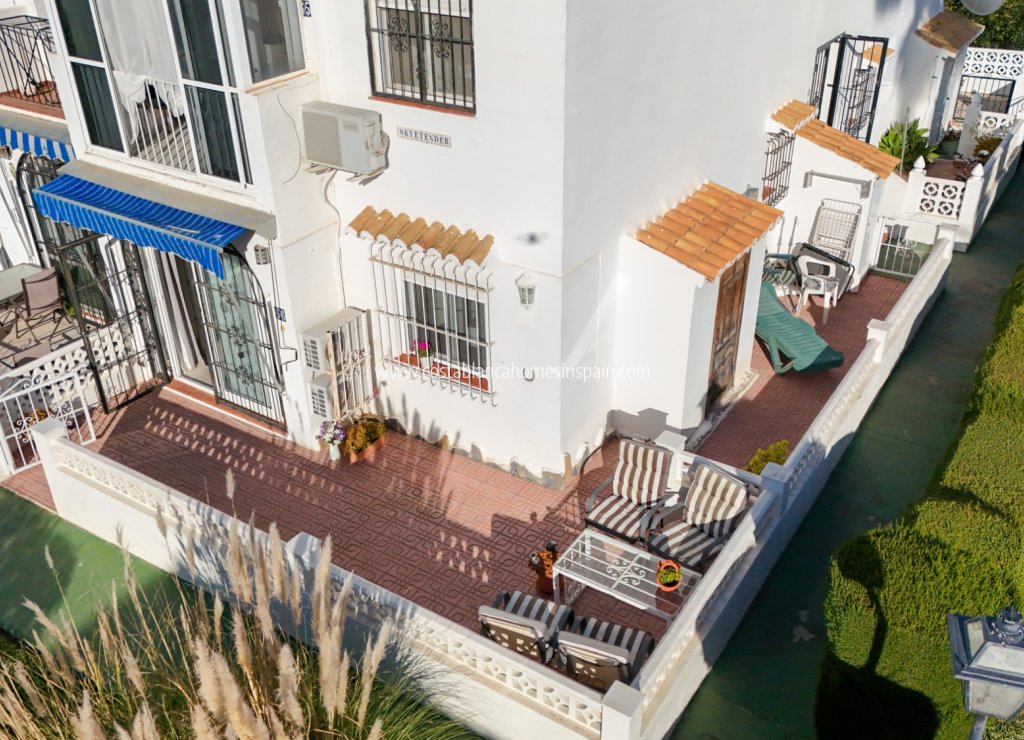 Venta - Bungalow - Torrevieja - Lago jardin