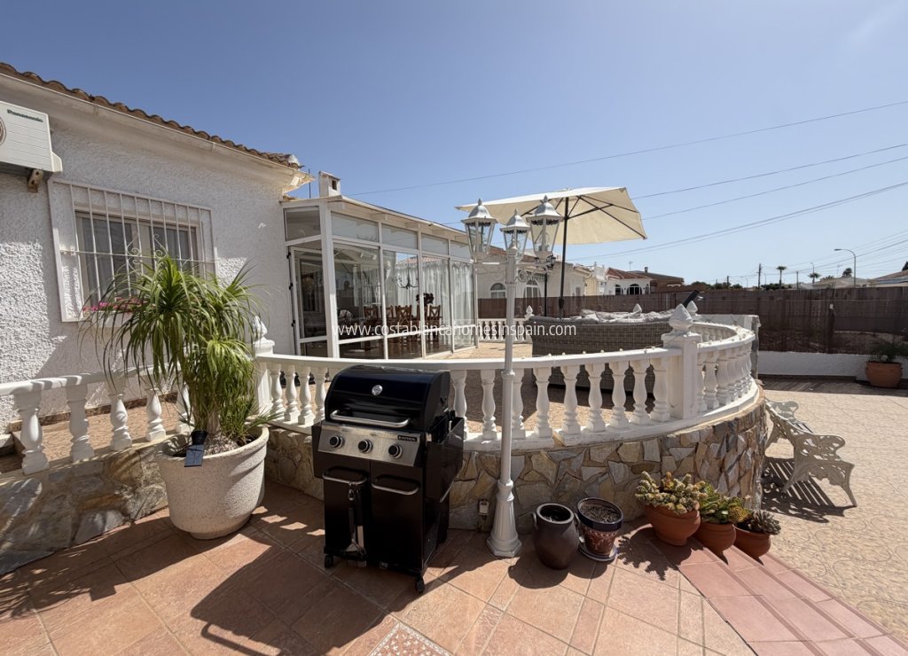 Venta - Bungalow - Torrevieja - San Luis
