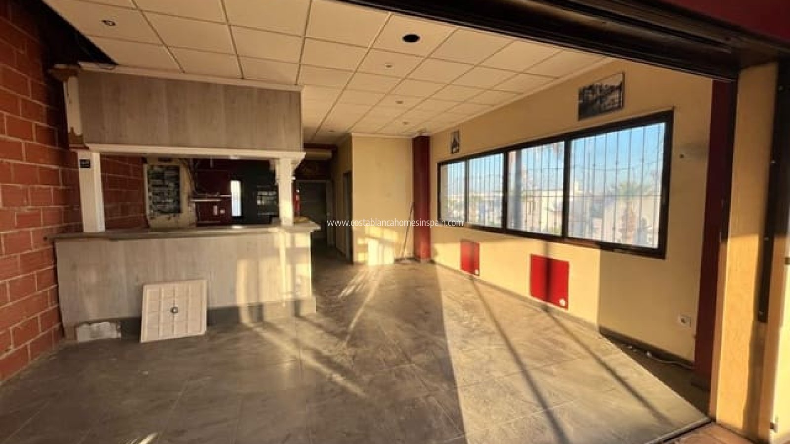 Venta - Commercial - Orihuela - Orihuela Costa